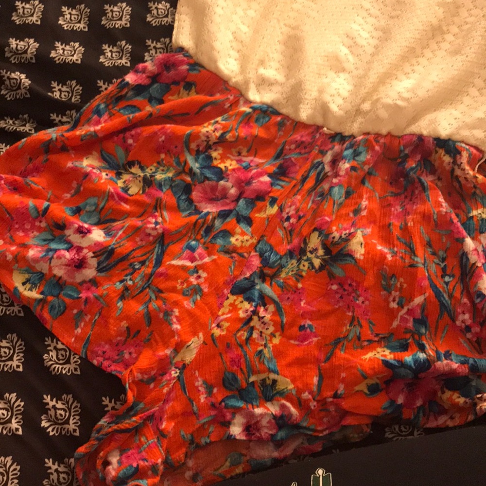 Romper - Picture 2 of 4